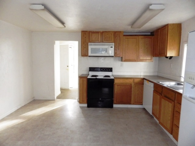 814 E Bridgeport AvSpokane, WA, 99207Spokane County