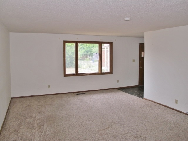 514 E Crown AveSpokane, WA, 99207Spokane County