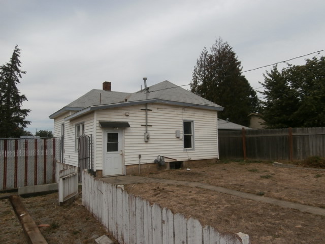 4208 Napa St NSpokane, WA, 99207Spokane County