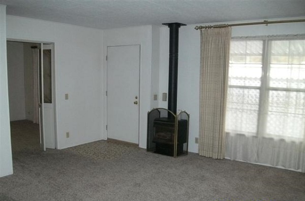 Cascade Mobile Home Community2311 W. 16th Ave., #37Spokane, WA 99224