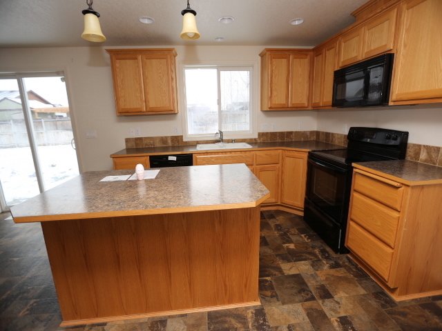 6103 Riverhawk LanPasco, WA, 99301Franklin County