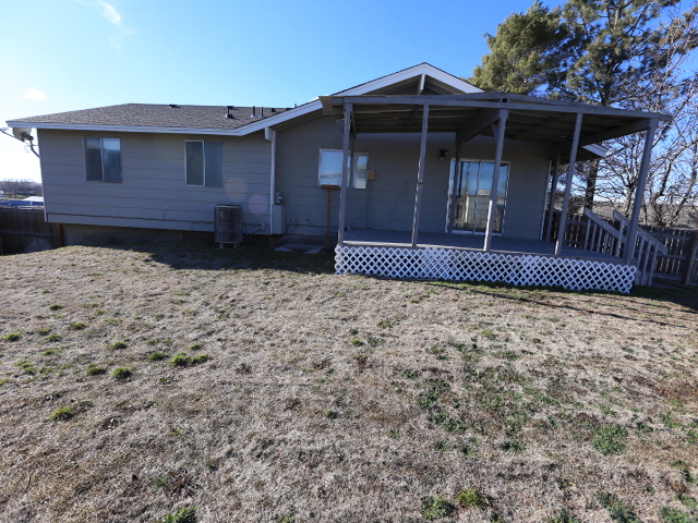 640 N Almira AveConnell, WA, 99326Franklin County