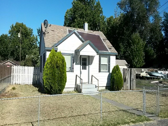 18 N Lyle StKennewick, WA, 99336Benton County