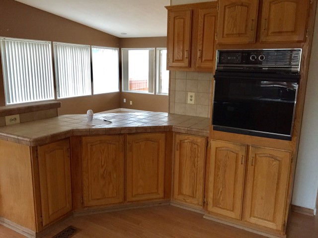 2608 S Conway StKennewick, WA, 99337Benton County