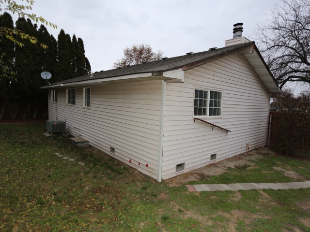 1624 S Hartford PlKennewick, WA, 99337Benton County