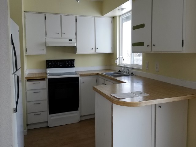 704 W 41st PlKennewick, WA, 99337Benton County