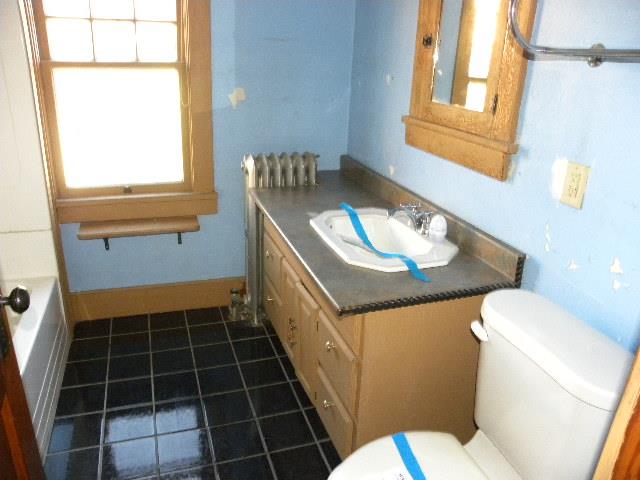 42 High StHartford, WI, 53027Washington County