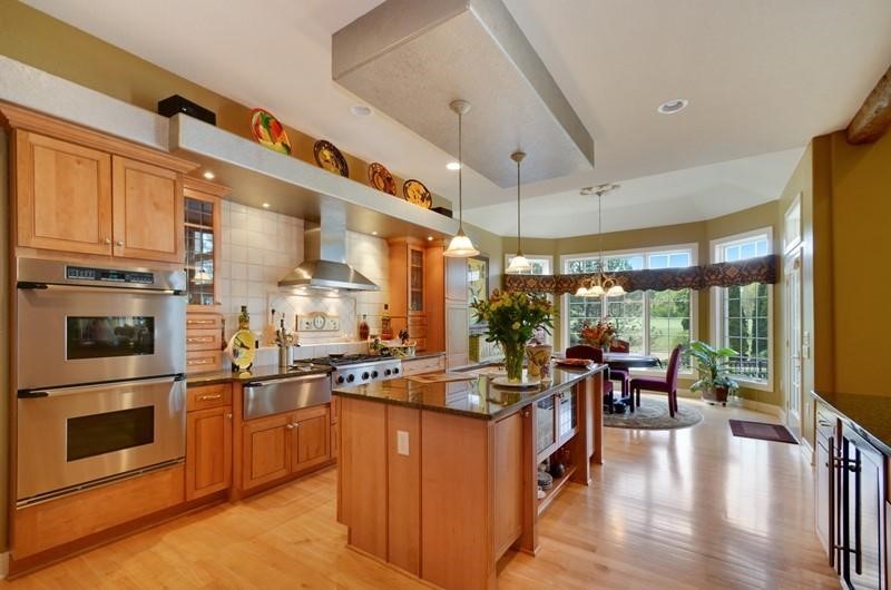 603 N Thornbush Cir, Hartland, WI 53029