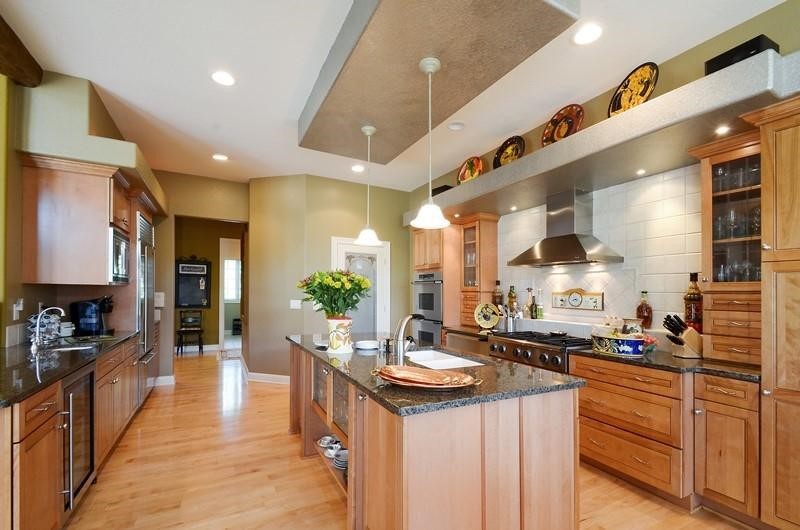 603 N Thornbush Cir, Hartland, WI 53029