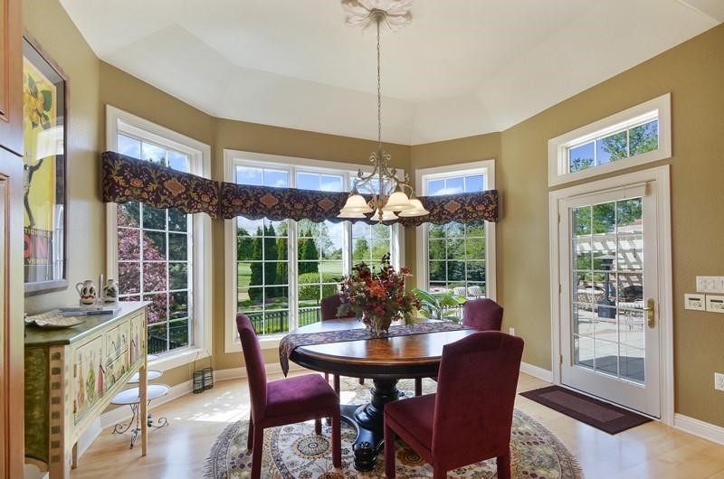 603 N Thornbush Cir, Hartland, WI 53029