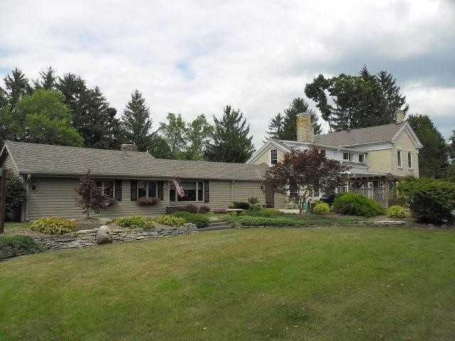 W204N8151Lannon Rd, Menomonee Falls, WI 53051