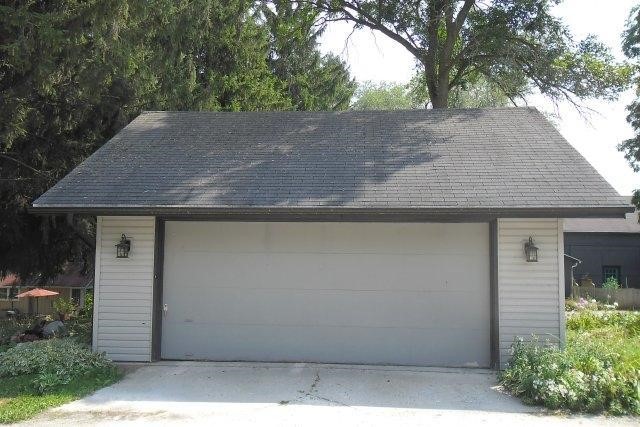 W204N8151Lannon Rd, Menomonee Falls, WI 53051