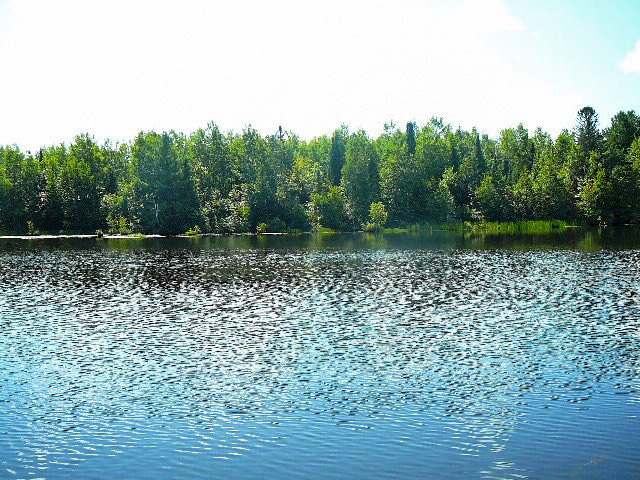 4 River Glen Rd