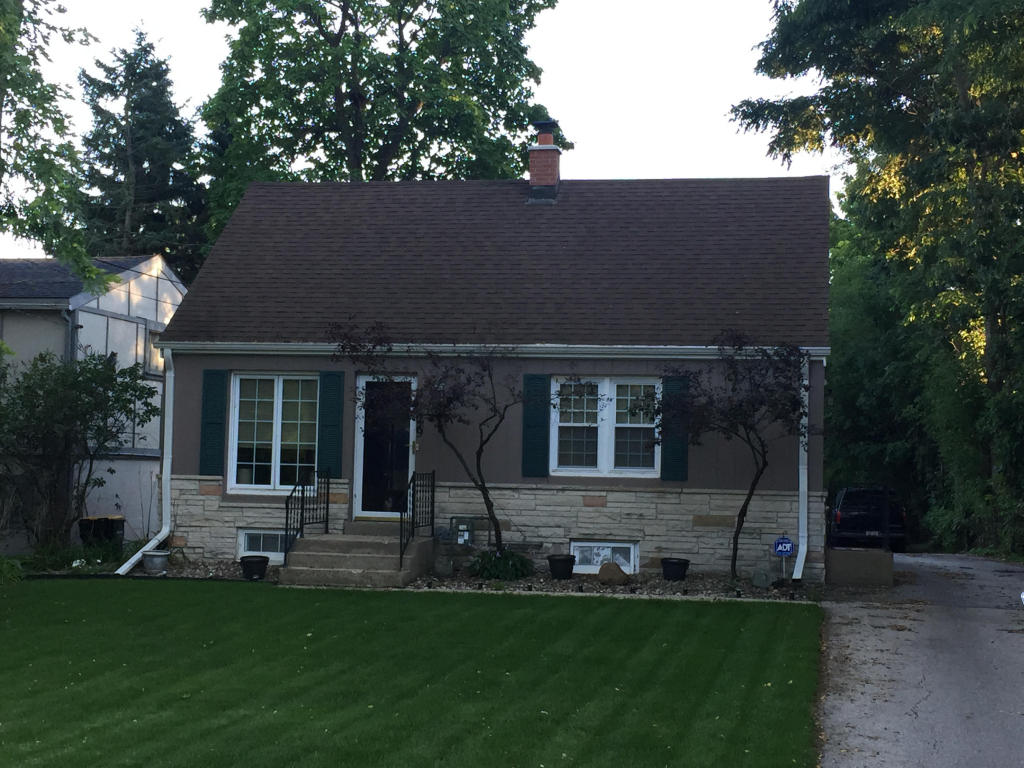 W157n8968 Caroline Dr