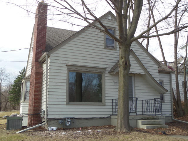 W157n8968 Caroline Dr