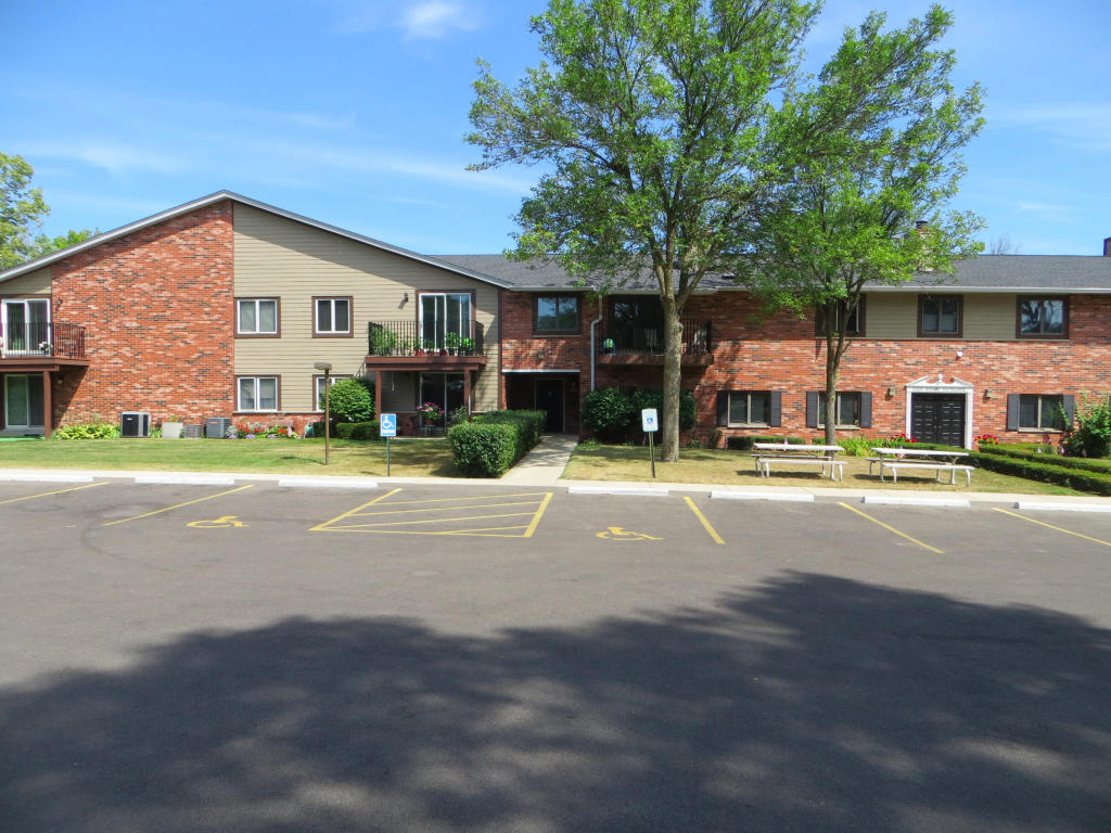 N84w16033 Menomonee Ave