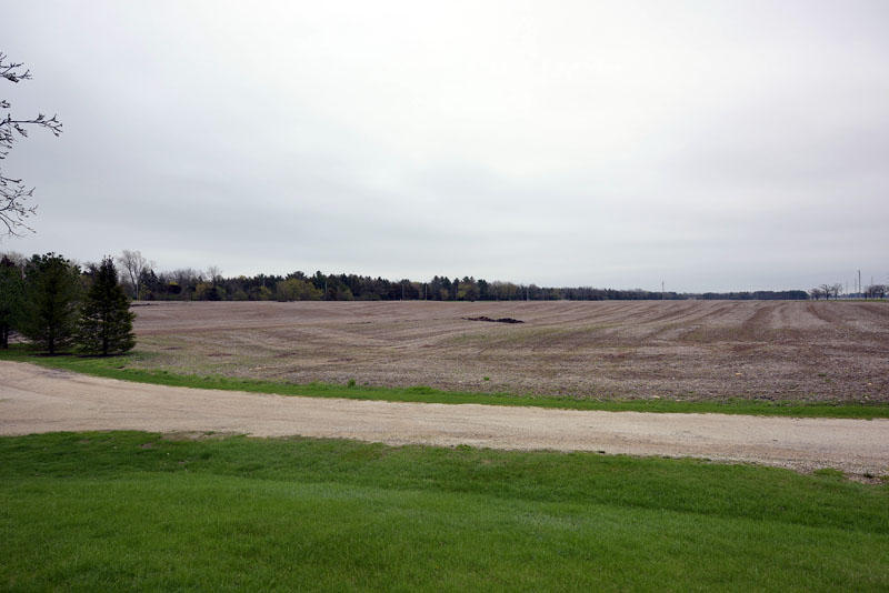3400 N Sawyer Rd, Summit, WI 53066