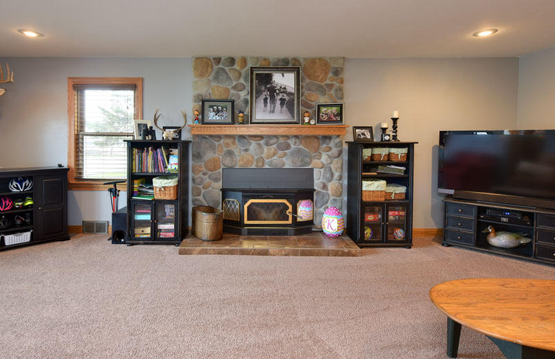 3400 N Sawyer Rd, Summit, WI 53066