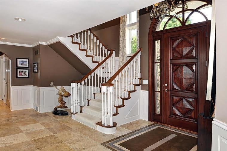 276 Lac La Belle Dr, Lac La Belle, WI 53066