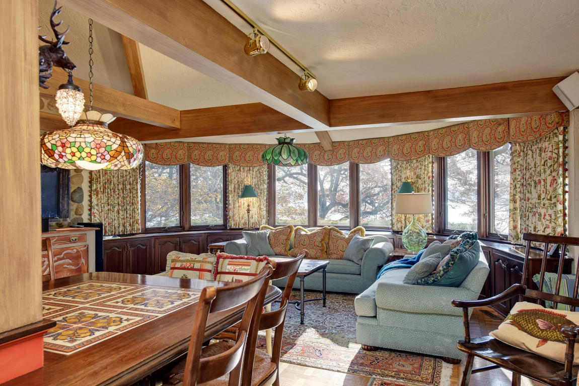 4886 Hewitts Point Rd, Oconomowoc Lake, WI 53066