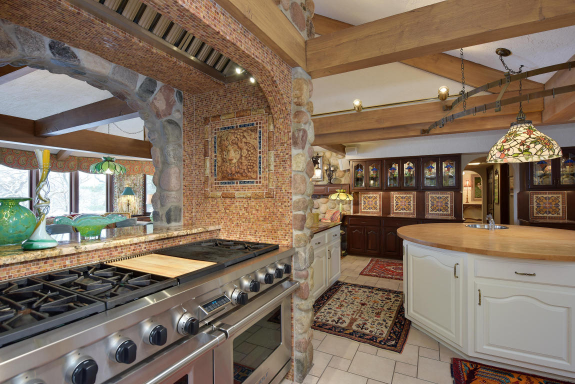 4886 Hewitts Point Rd, Oconomowoc Lake, WI 53066