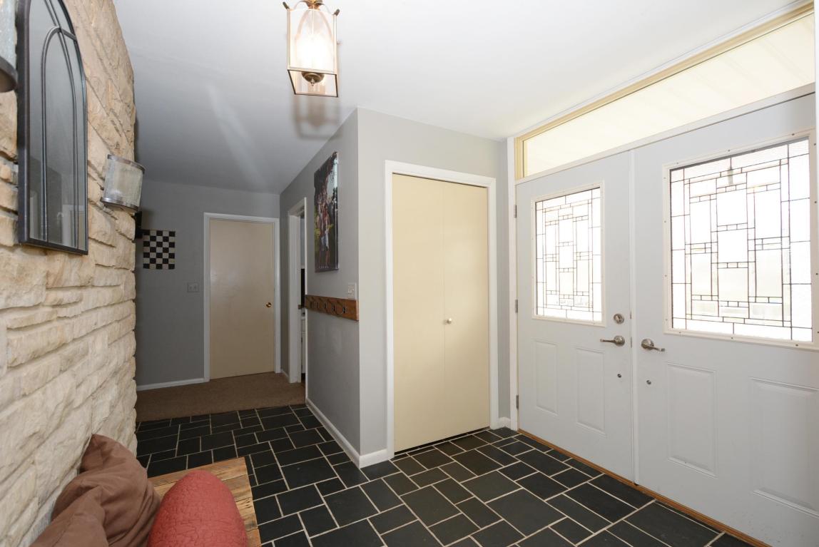 401 Slinger Rd