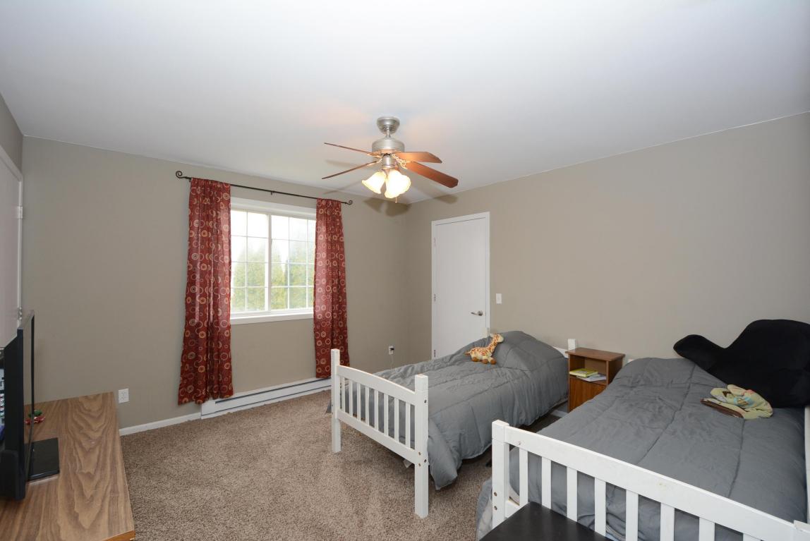 401 Slinger Rd