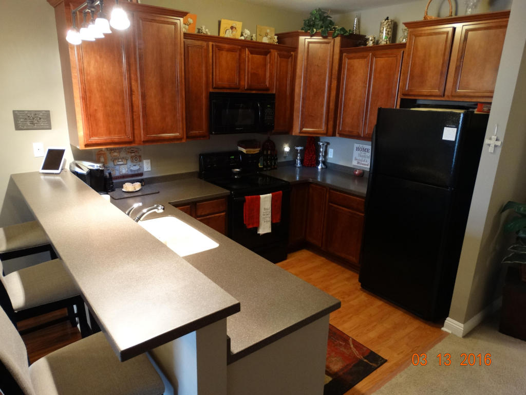 401 Slinger Rd