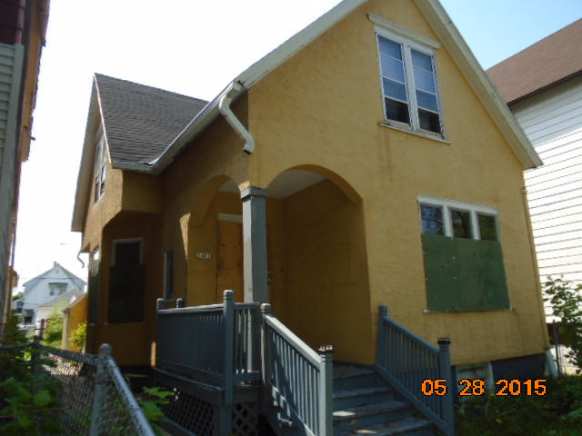 W225n8318 Longview Dr