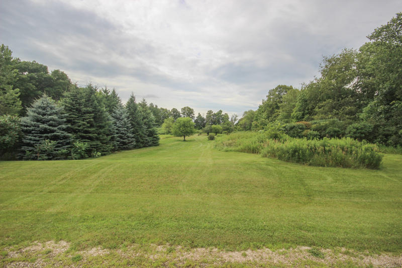 W258n6847 Victoria Cir