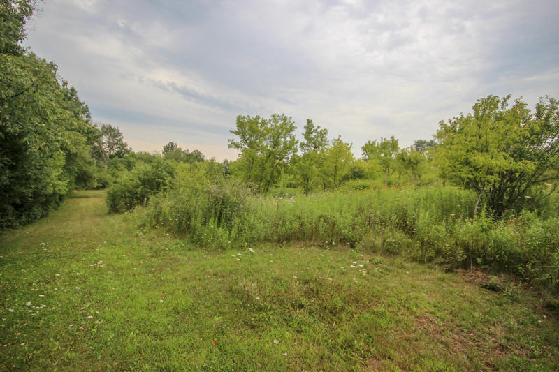 W258n6847 Victoria Cir