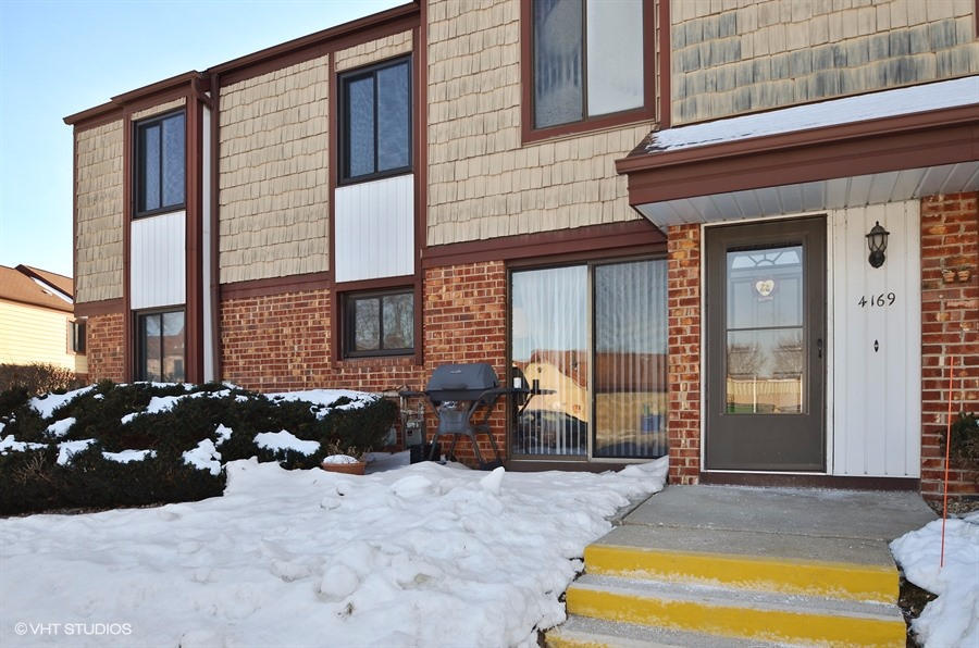 812 High St