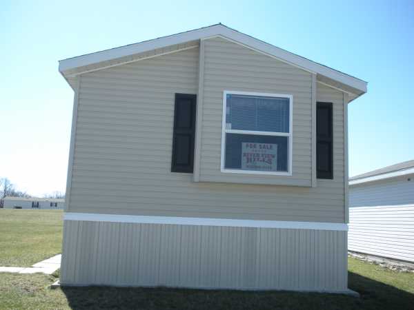 River View Hills, LLC 113 Florida DriveTheresa, WI 53091