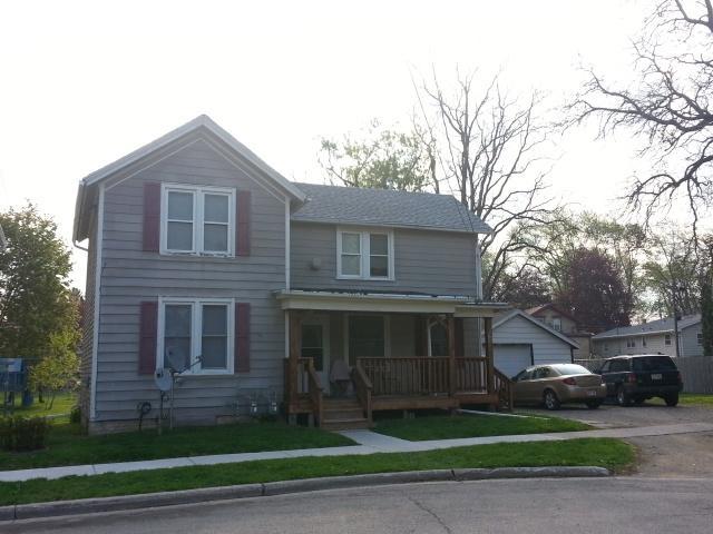 218 N Maple St