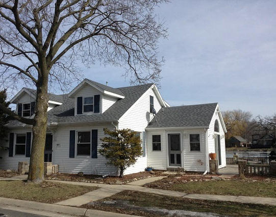 313 Riviera Ln