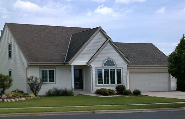 313 Riviera Ln