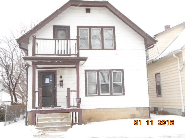 611 S 1St St