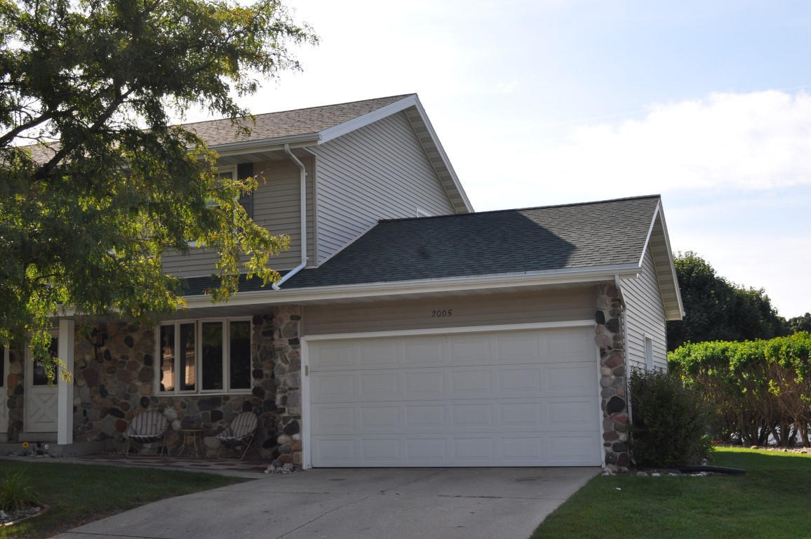 1420 Vogt Dr