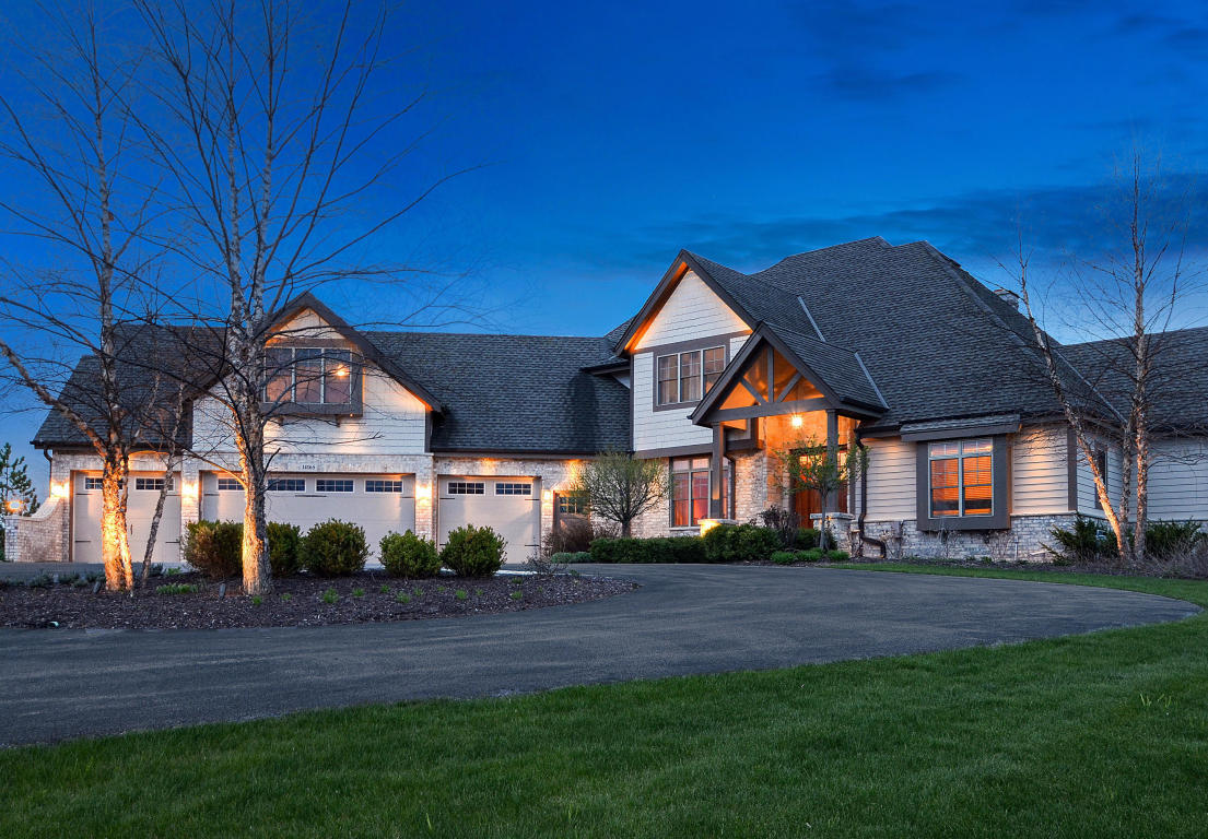 14165 N Pine Bluff Rd, Mequon, WI 53097