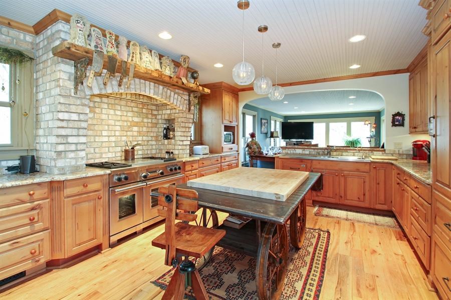 5455 Steele Rd, Burlington, WI 53105