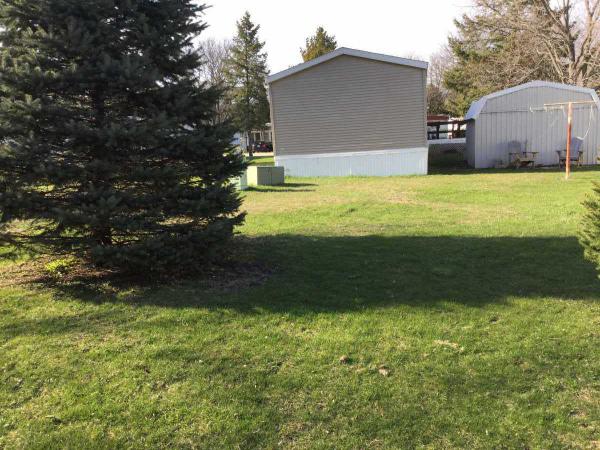 Browns Lake Mobile Home Park 146 Waters Edge CircleBurlington, WI 53105