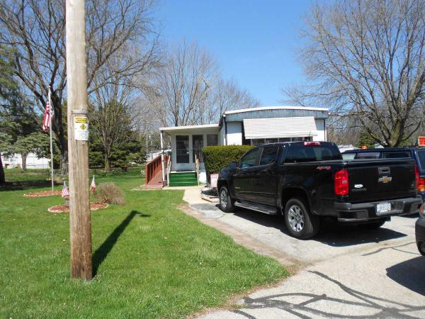 Browns Lake Mobile Home Park 151 Sunnyside EastBurlington, WI 53105