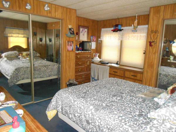 Browns Lake Mobile Home Park 151 Sunnyside EastBurlington, WI 53105