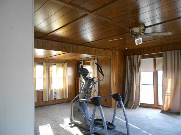 Browns Lake Mobile Home Park 192 Waters Edge CircleBurlington, WI 53105