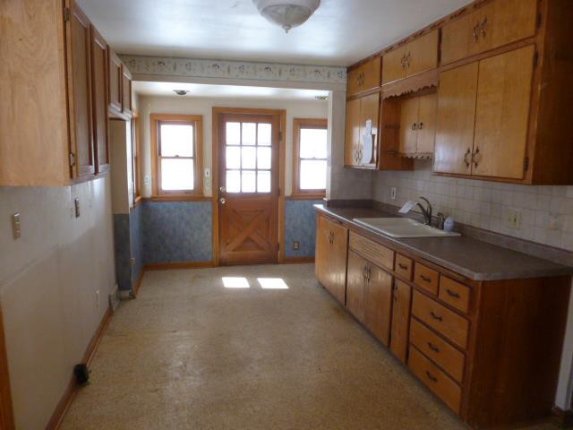 5451 S Lake DrCudahy, WI, 53110Milwaukee County