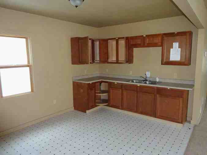 3637 E EdgertonCudahy, WI, 53110Milwaukee County