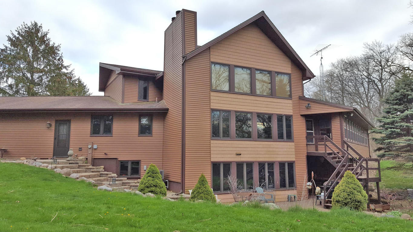 W3802Potter Rd, Lafayette, WI 53121