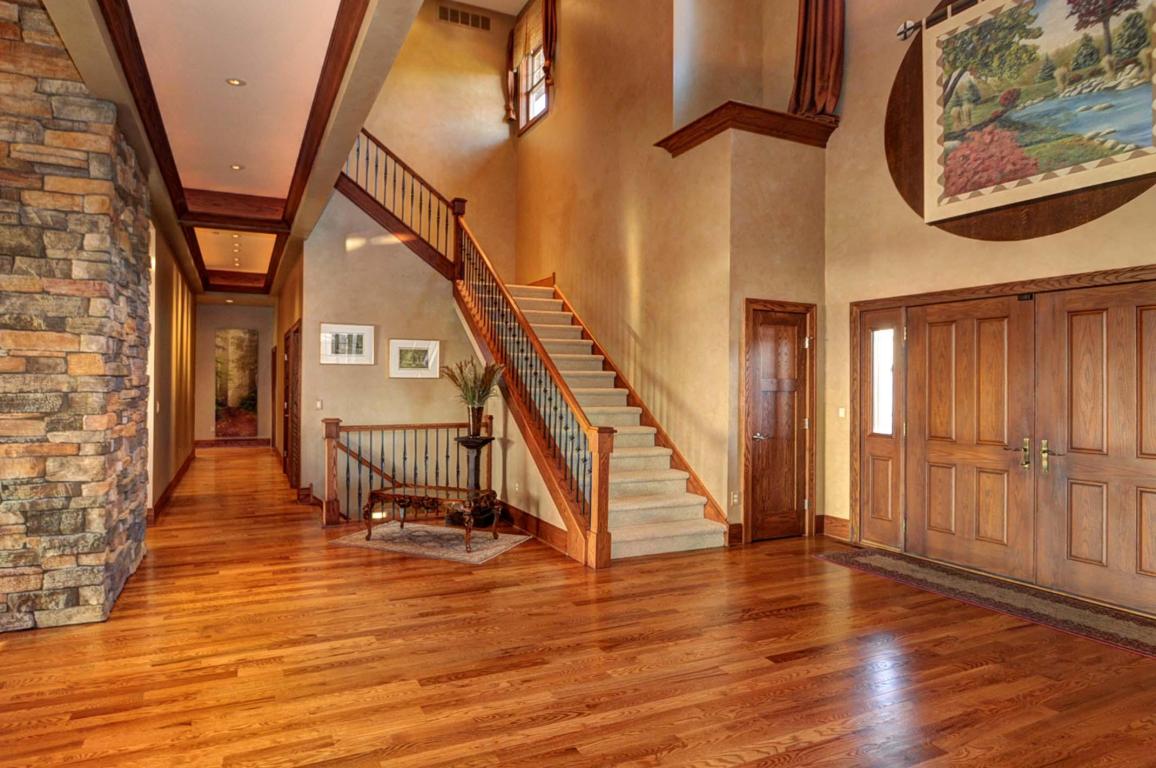 W5775 Nine Indian Trl, Sugar Creek, WI 53121