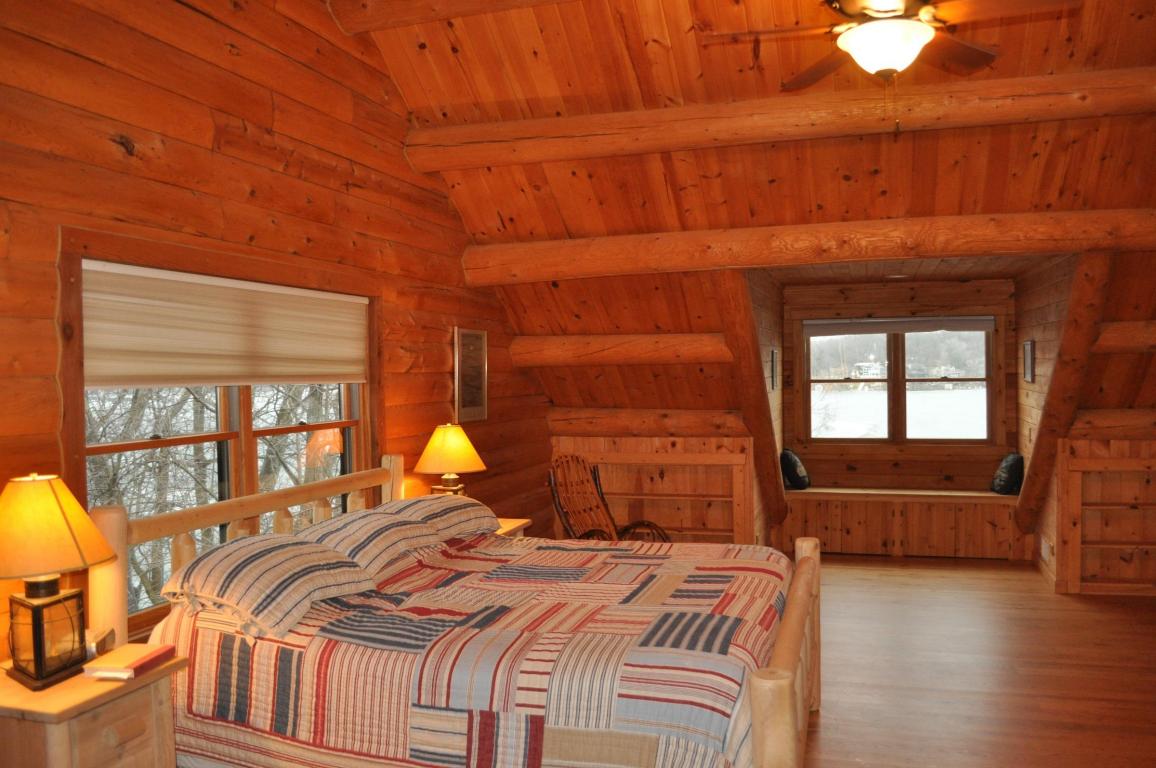 W5573 Oriole Dr, Elkhorn, WI 53121