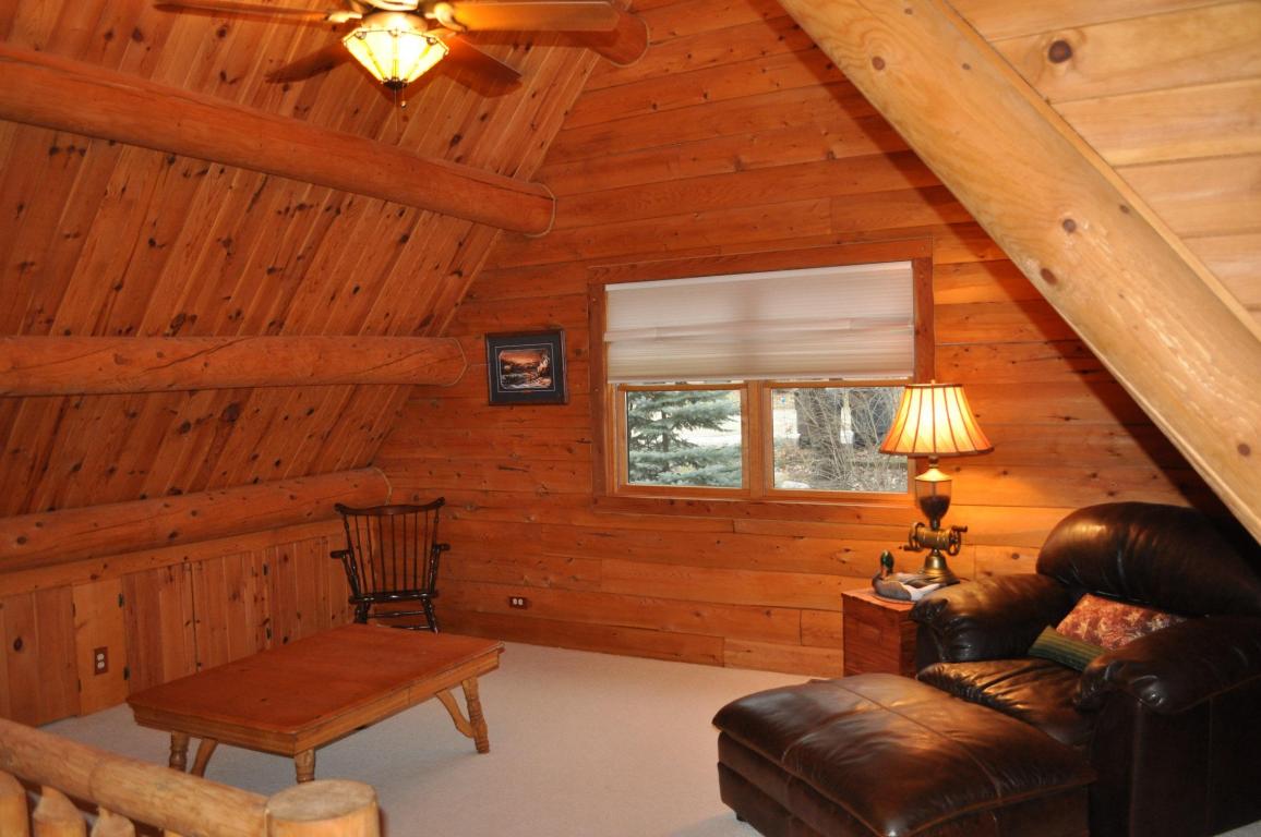 W5573 Oriole Dr, Elkhorn, WI 53121